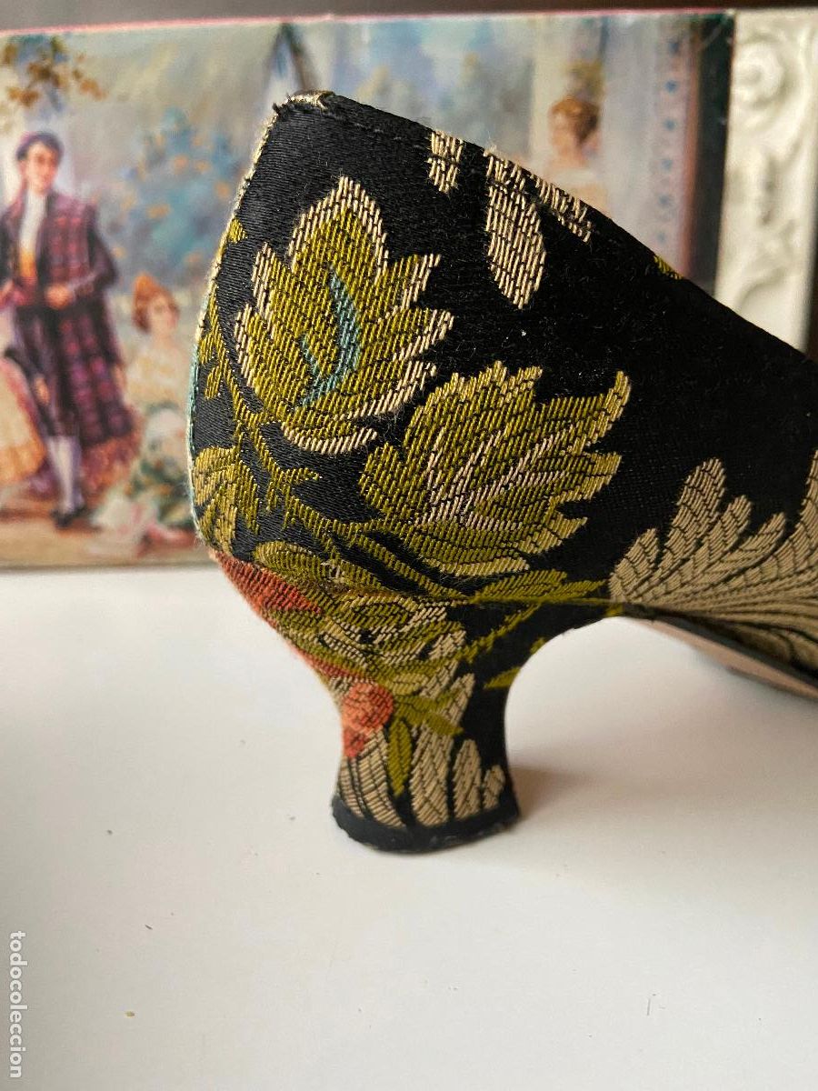Antig&uuml;edades: 246.- Zapatos de fallera Descans - Foto 5