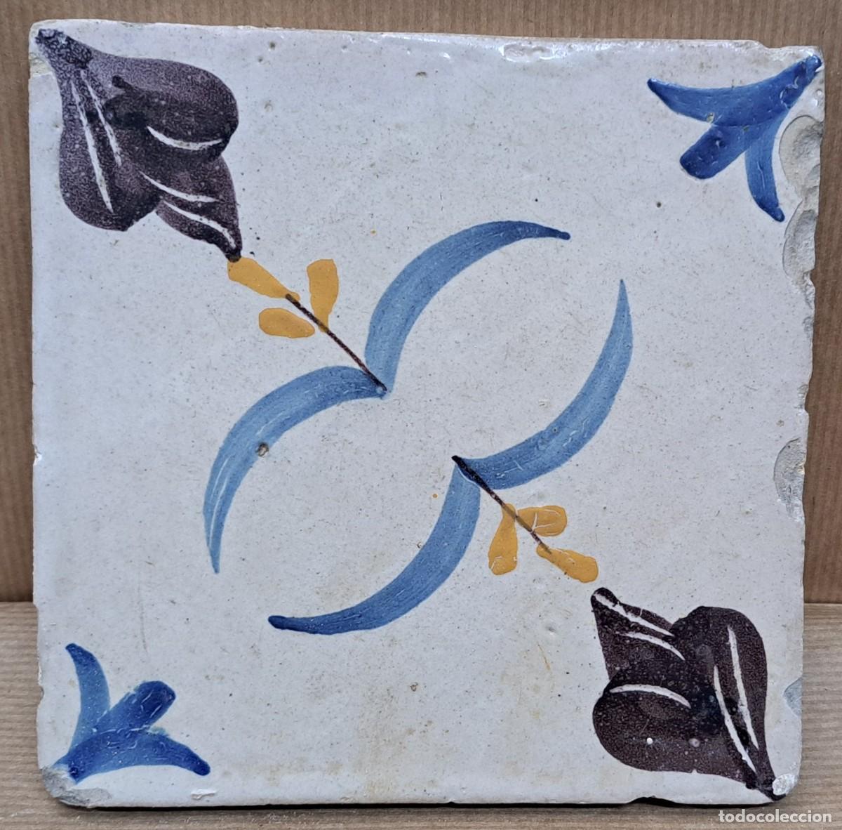 Antig&uuml;edades: Azulejo catal&aacute;n del siglo XVIII - Foto 1