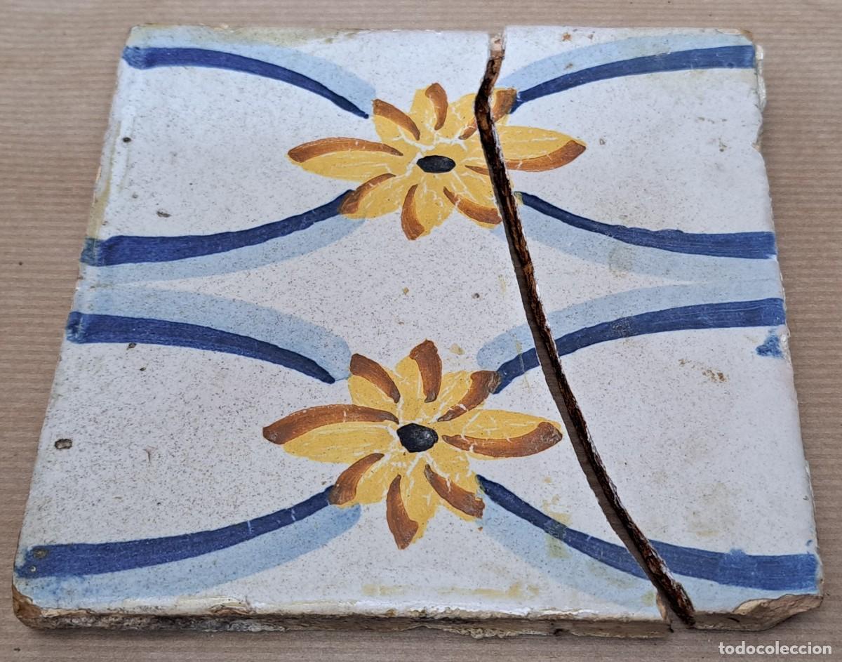 Antig&uuml;edades: Azulejo catal&aacute;n del siglo XIX - Foto 2