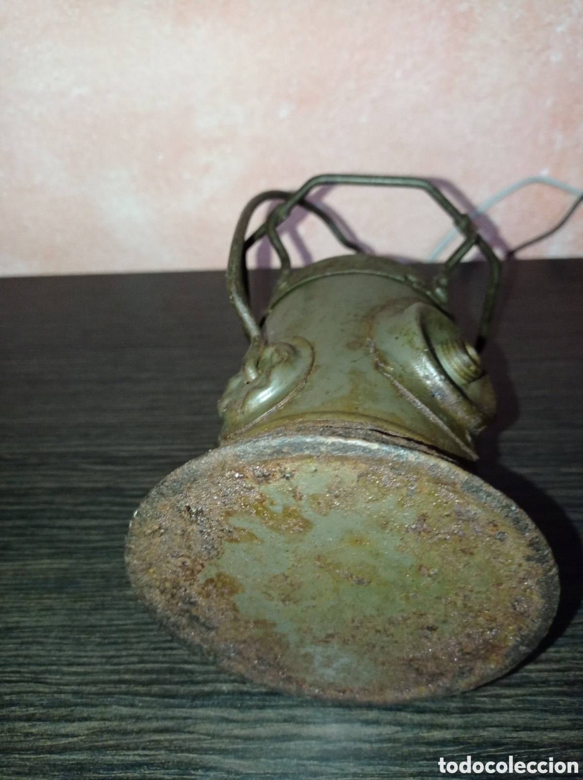 Antig&uuml;edades: Antigua linterna militar - Foto 2