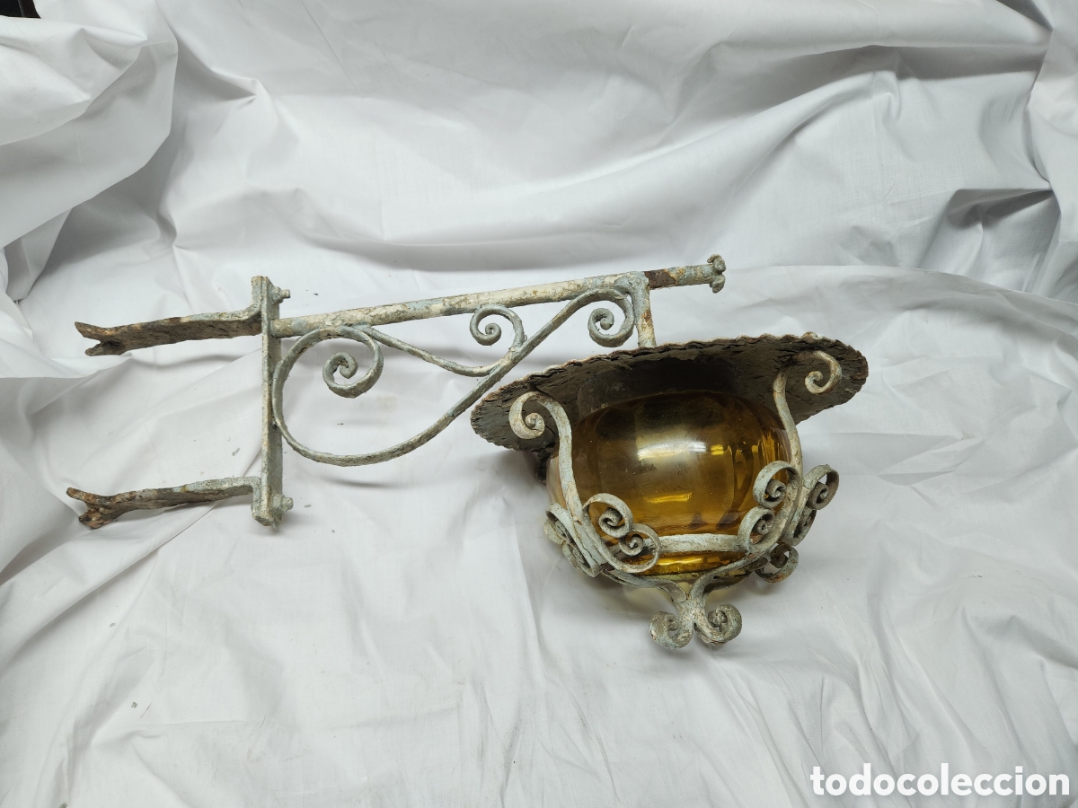 Antig&uuml;edades: ANTIGUO FAROL DE FORJA L&Aacute;MPARA CRISTAL AMBAR. - Foto 1