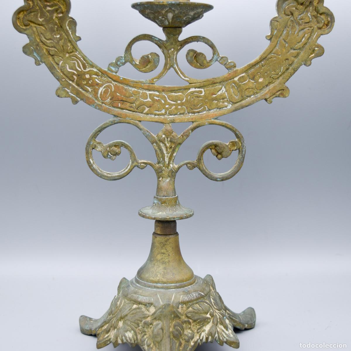 Antig&uuml;edades: Candelabro de bronce - Foto 5