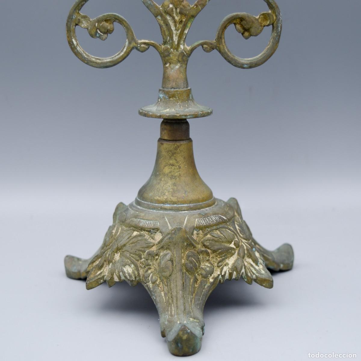 Antig&uuml;edades: Candelabro de bronce - Foto 6