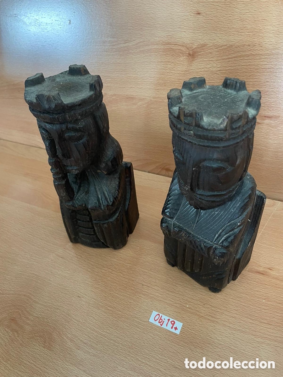 Antig&uuml;edades: Isabel y Fernando tallas en madera. - Foto 2