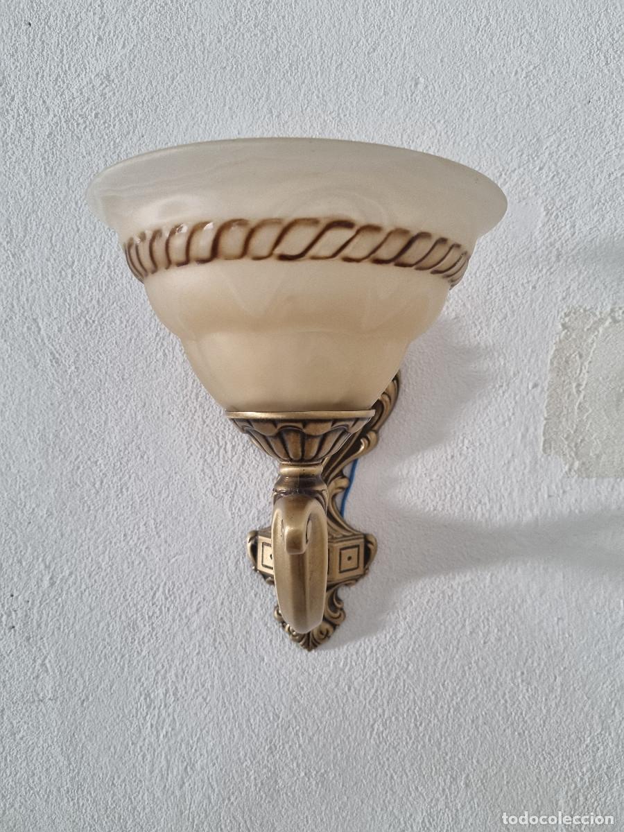 Antig&uuml;edades: APLIQUE DE PARED CON PANTALLA/SOMBRERO - Foto 1