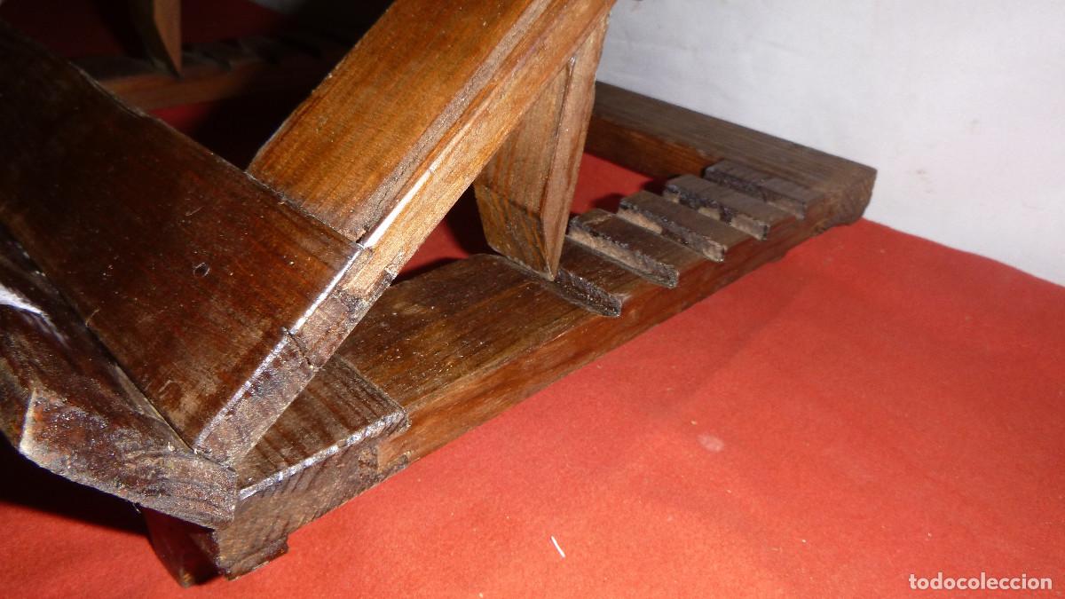 Antig&uuml;edades: ANTIGUO ATRIL DE MESA - Foto 2
