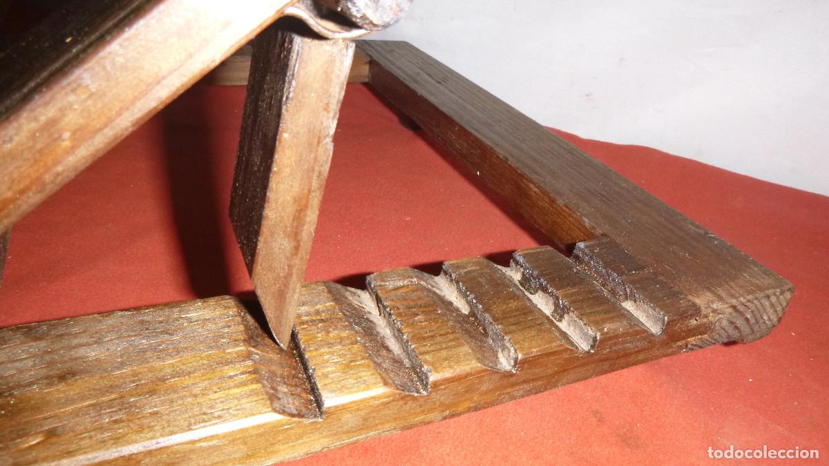 Antig&uuml;edades: ANTIGUO ATRIL DE MESA - Foto 3