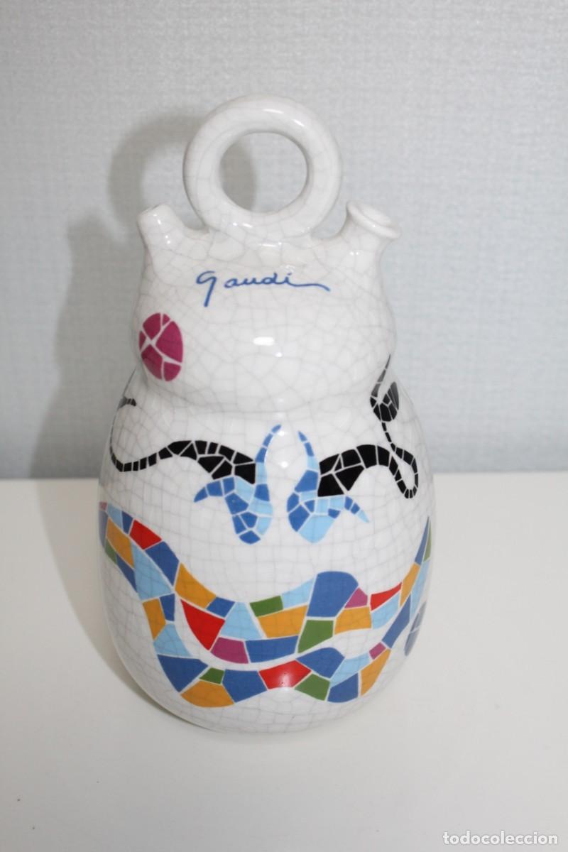Antig&uuml;edades: BOTIJO GAUDI - SERRAN VENTURA - Foto 1