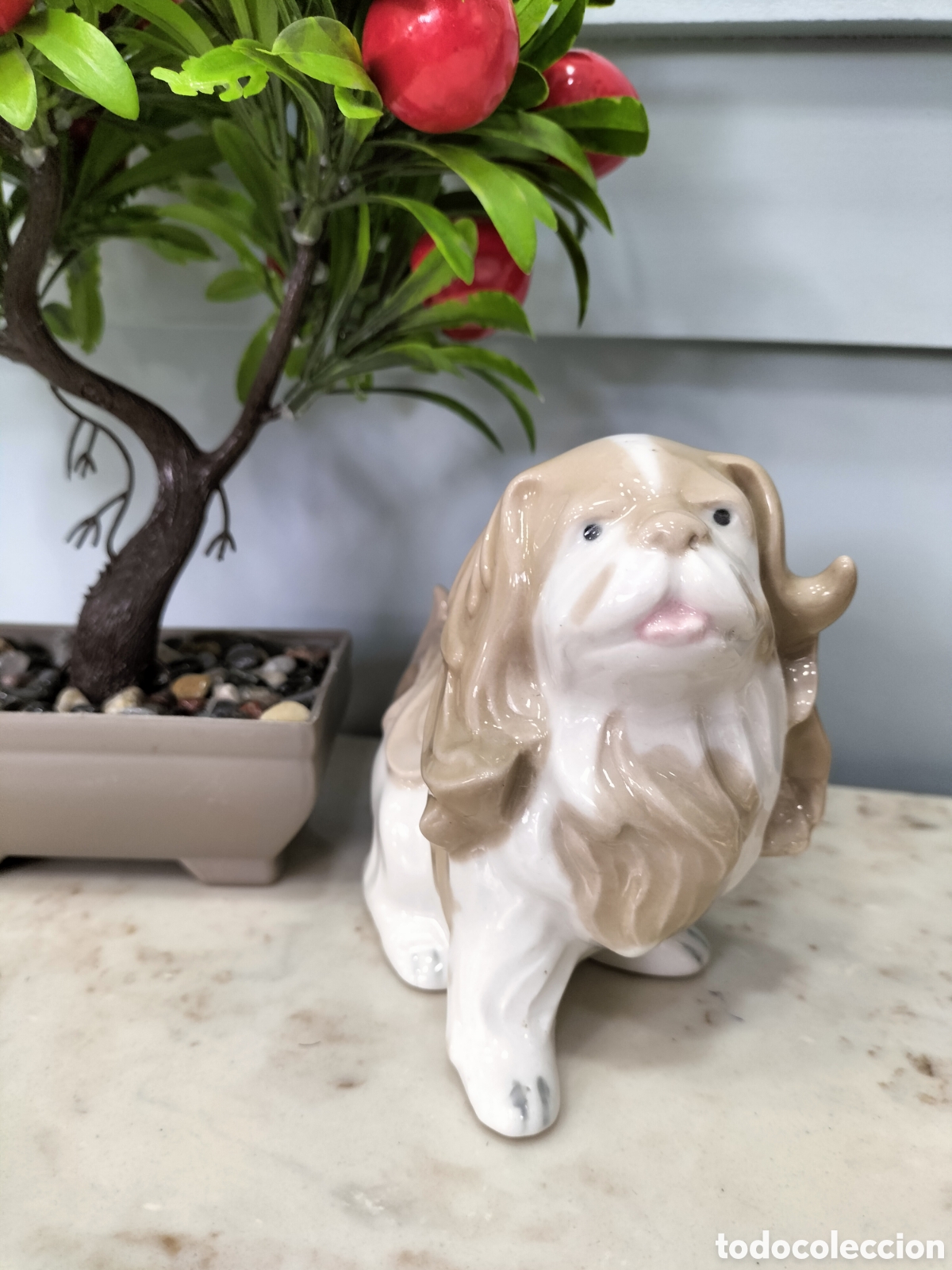 Antig&uuml;edades: Figura porcelana perro - Foto 1