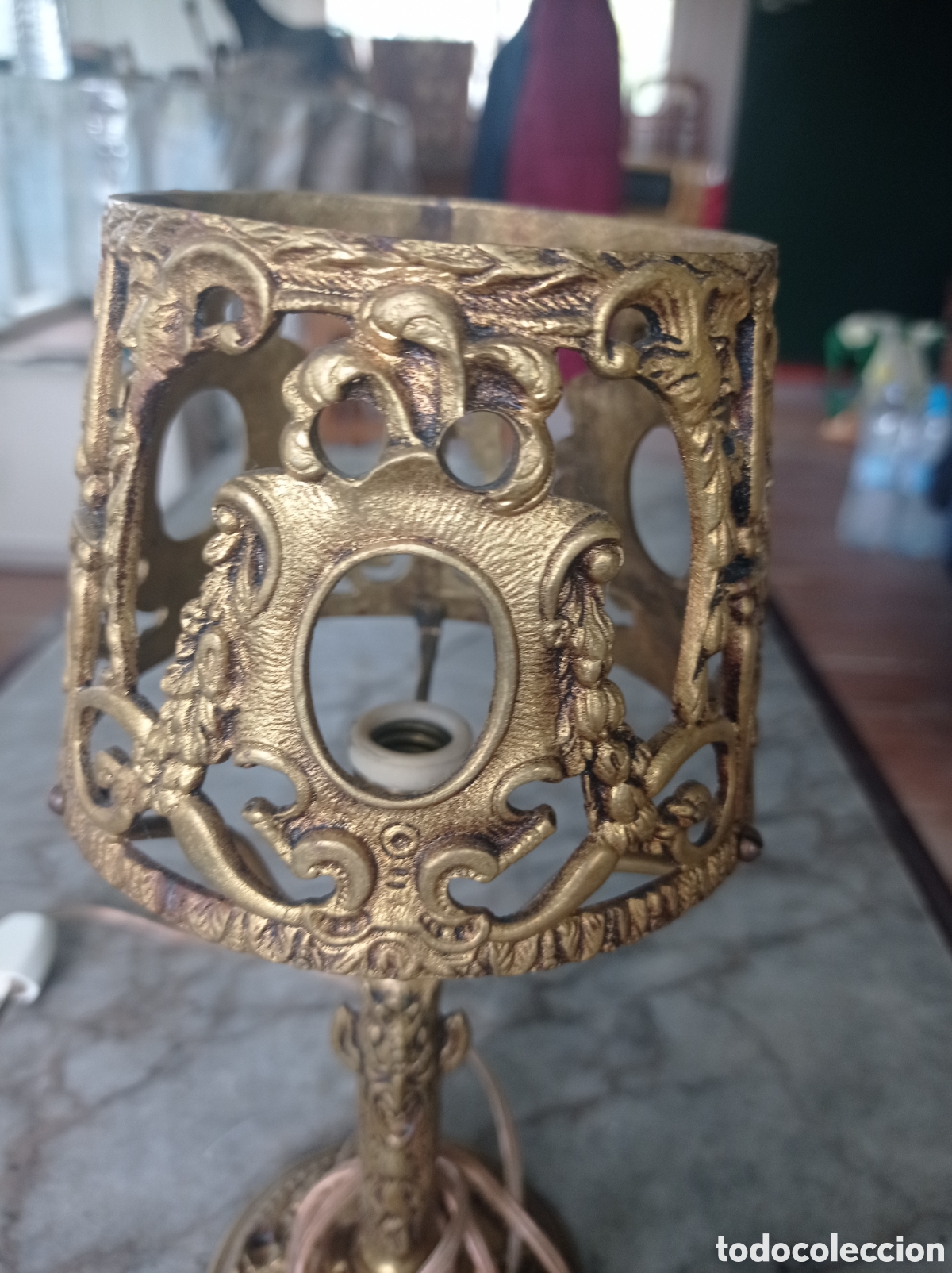 Antig&uuml;edades: Lamparita de bronce antigua - Foto 3