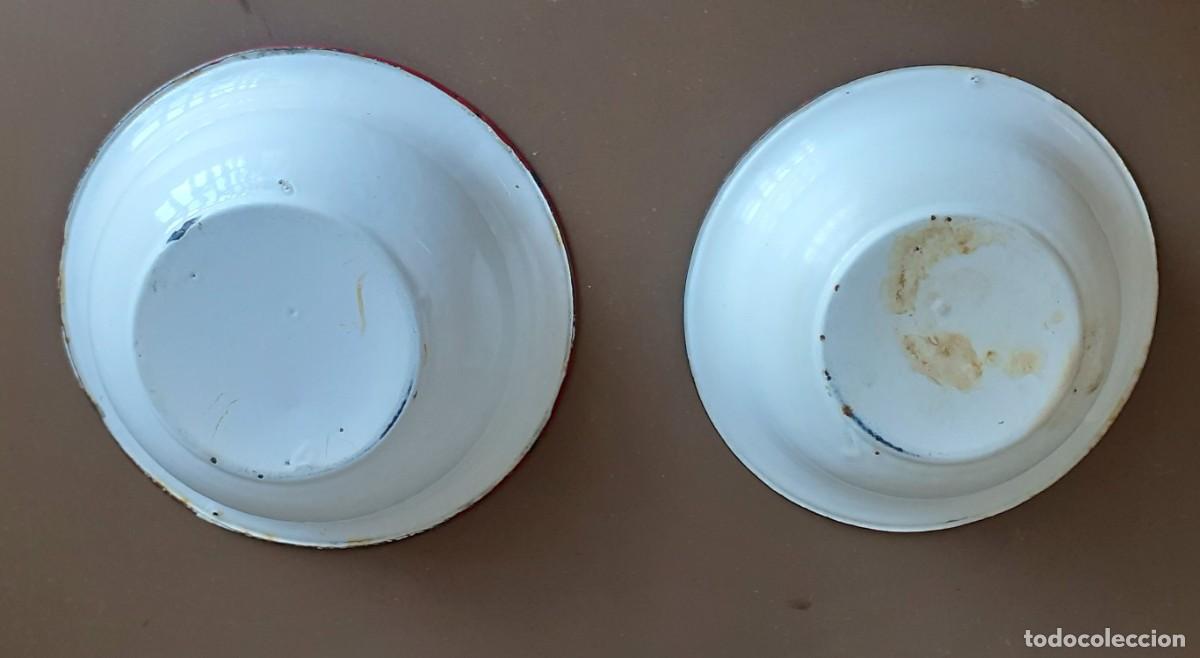 Antig&uuml;edades: 2 palanganas de chapa esmaltadas - Foto 6