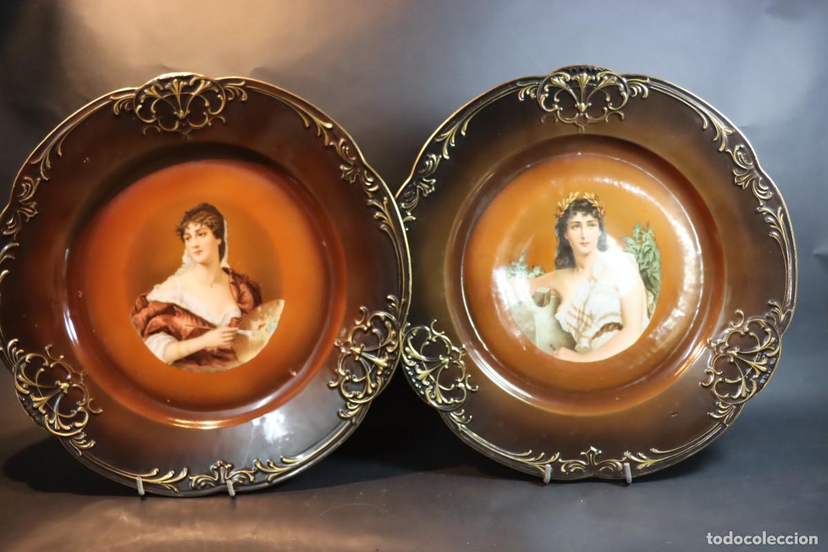 Antig&uuml;edades: Pareja de platos modernistas. - Foto 1