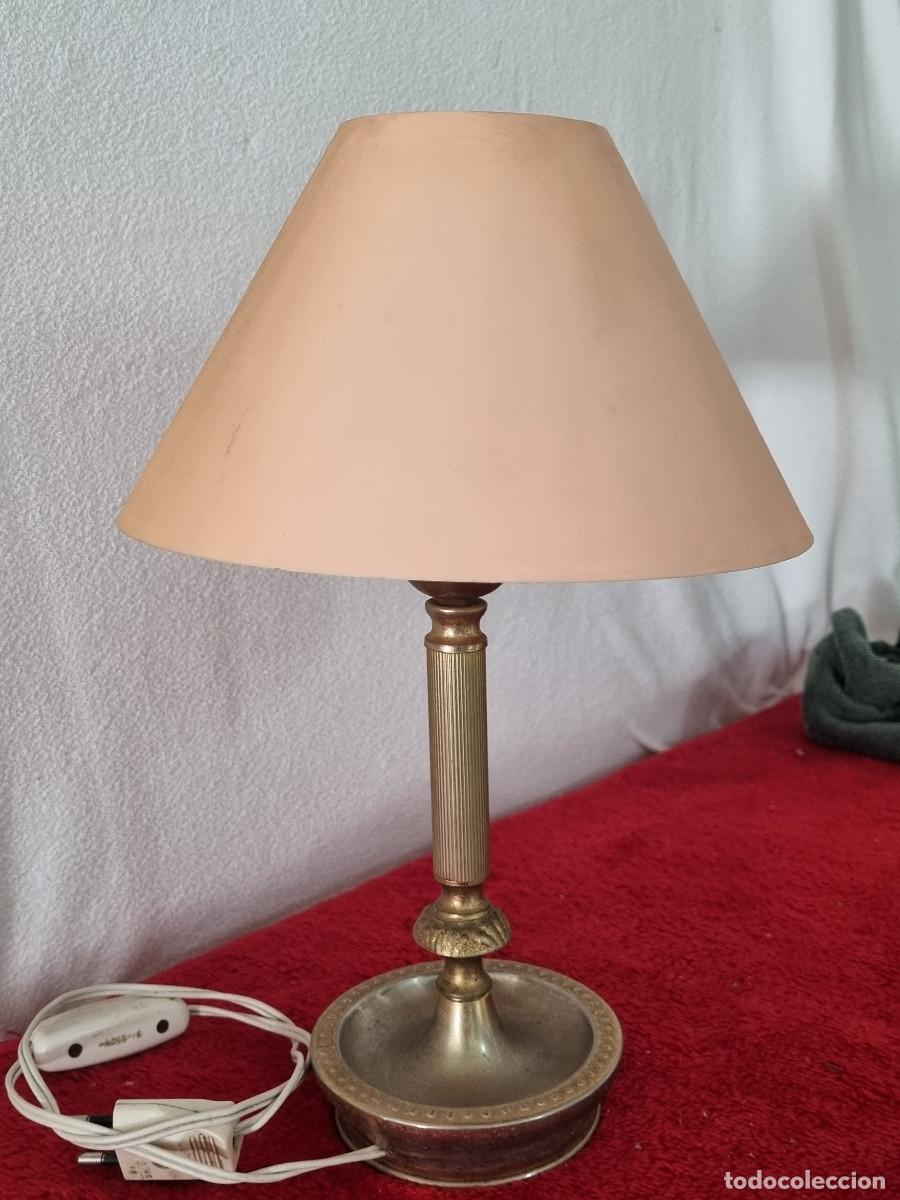 Antig&uuml;edades: LAMPARA DE MESA CON PANTALLA - Foto 3