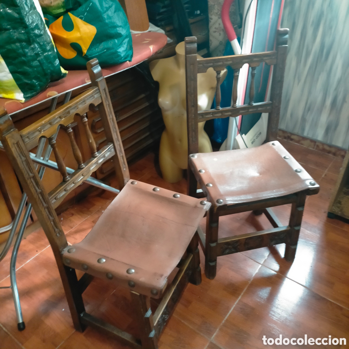 Antig&uuml;edades: Dos sillas castellanas - Foto 1