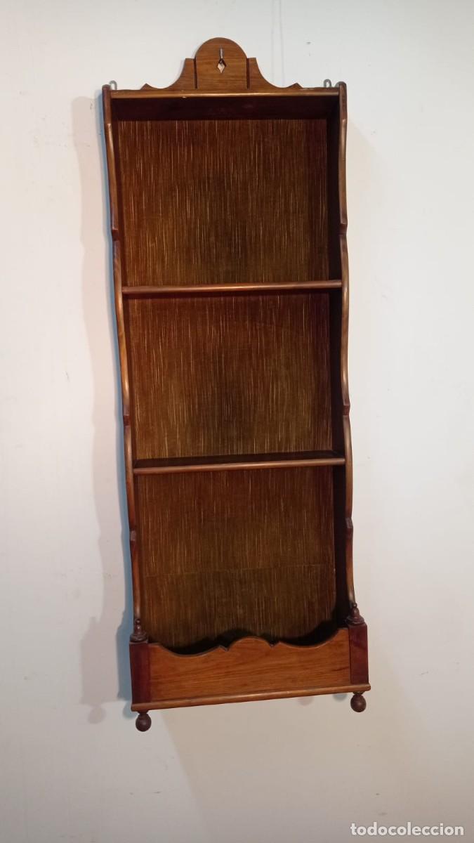 Antig&uuml;edades: Pareja de estanter&iacute;as de colgar. - Foto 4