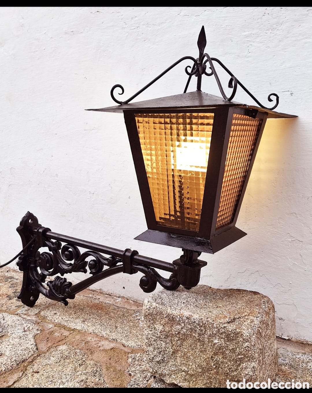 Antig&uuml;edades: Gran Farol antig&uuml;o de pared de hierro - Foto 1