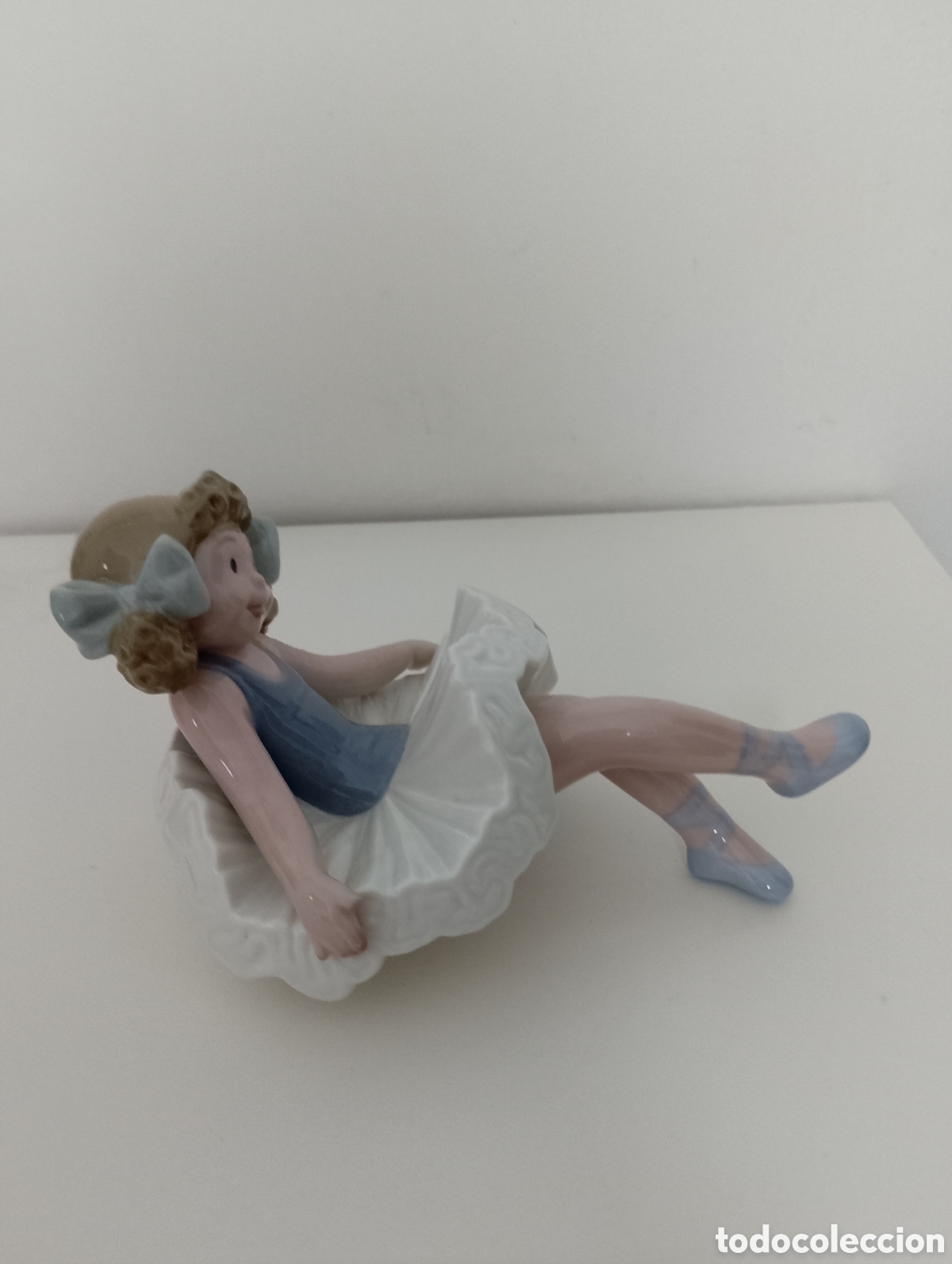 Antig&uuml;edades: Porcelana Lladr&oacute; - Mu&ntilde;eca de trapo sentada. - Foto 3