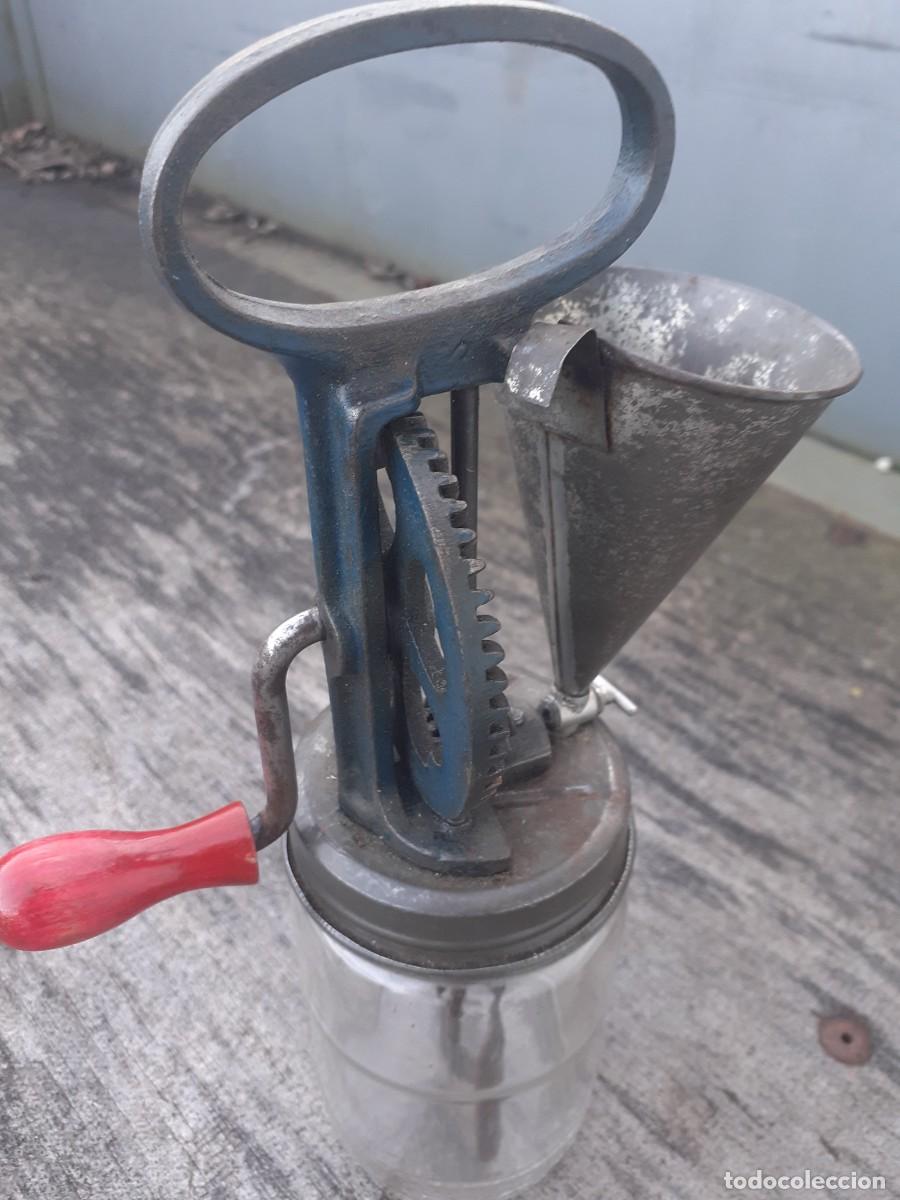 Antig&uuml;edades: Batidora manual para hacer mayonesa - Foto 5
