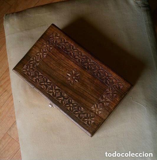 Antig&uuml;edades: CAJA DE MADERA NOBLE TALLADA - ANTIGUA - Foto 3