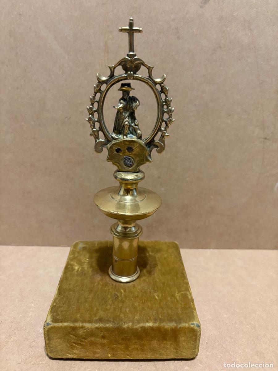 Antig&uuml;edades: Remate de bronce de San Roque S XVIII - Foto 3