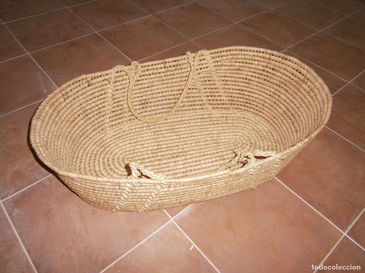 Antig&uuml;edades: ANTIGUA CESTA DE MIMBRE CAPAZO DE BEBE - Foto 1