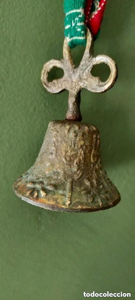 Antig&uuml;edades: CAMPANA DE BRONCE CON RELIEVE ANTIGUA - Foto 6