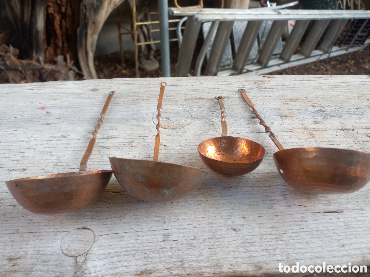 Antig&uuml;edades: Lote cacharros decoraci&oacute;n r&uacute;stica espetera en cobre - Foto 2