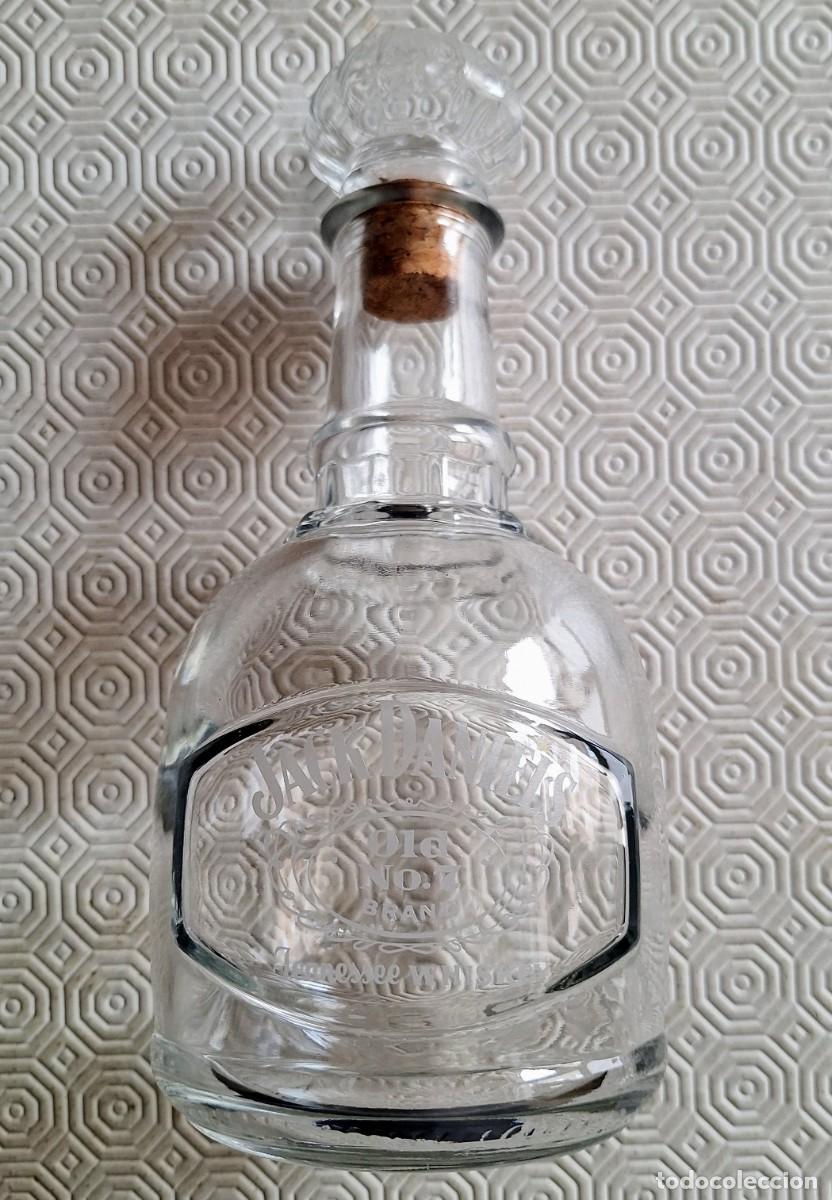 Antig&uuml;edades: Licorera de cristal de Jack Daniels - Foto 1