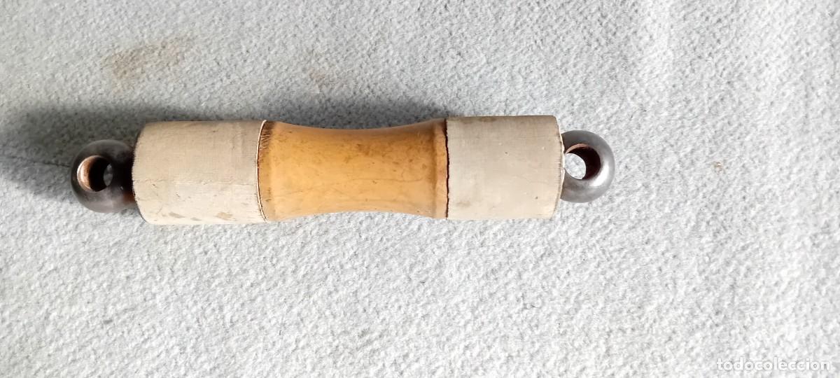 Antig&uuml;edades: Embocadura de madera e hierro para bocado de caballo - Foto 1