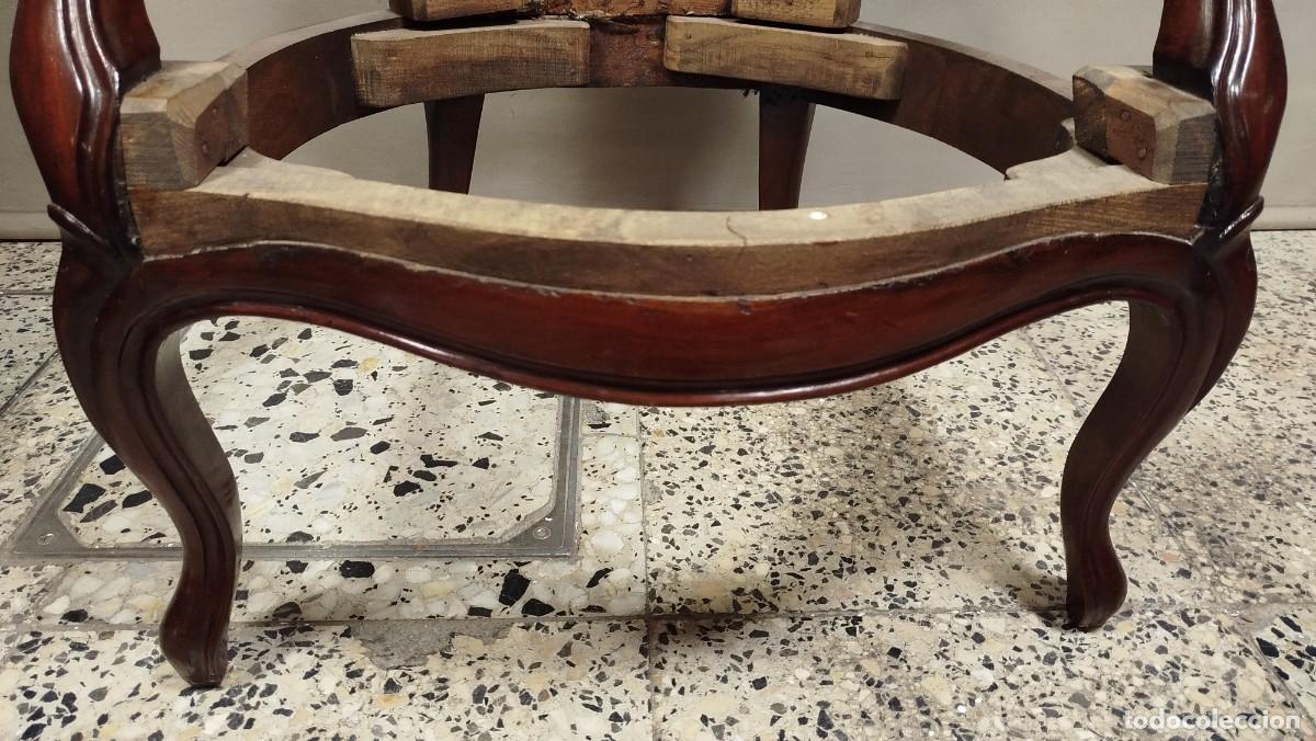 Antig&uuml;edades: BUTACA ISABELINA DE MADERA DE CAOBA - Foto 2