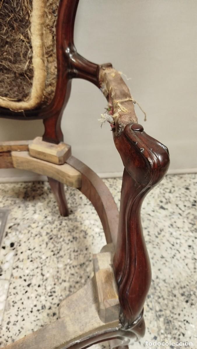 Antig&uuml;edades: BUTACA ISABELINA DE MADERA DE CAOBA - Foto 3