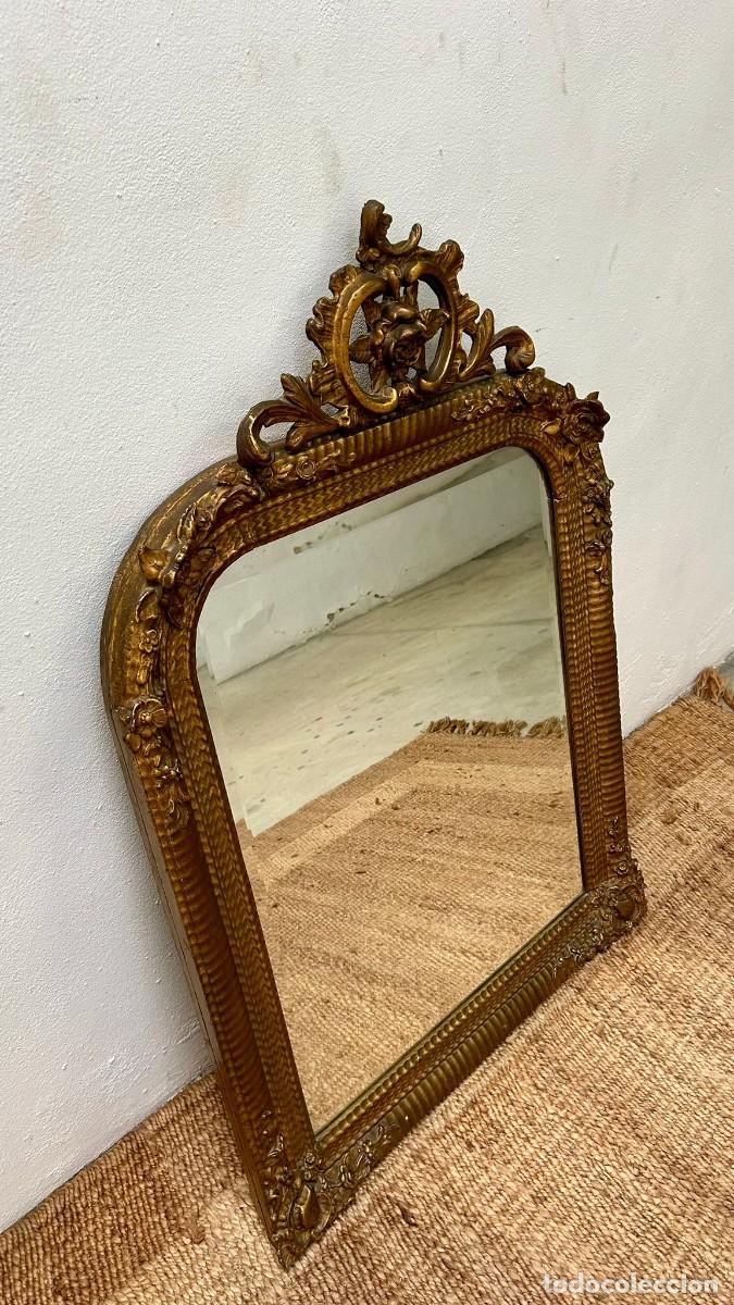 Antig&uuml;edades: Espejo Isabelino con penacho y cristal biselado. - Foto 2