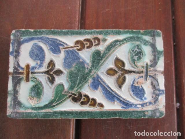 Antig&uuml;edades: Azulejo de Toledo siglo XVI - Foto 1