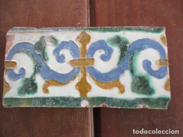 Antig&uuml;edades: Azulejo de Toledo siglo XVI - Foto 1