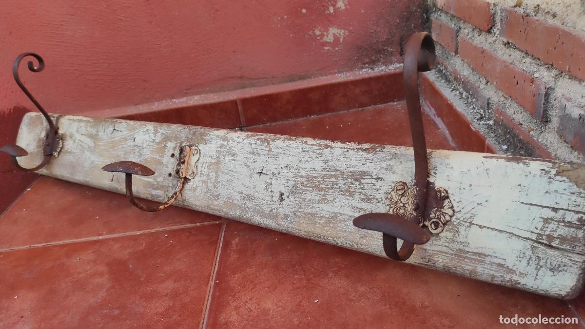 Antig&uuml;edades: PERCHA DE PARED _ ANTIGUA - Foto 2