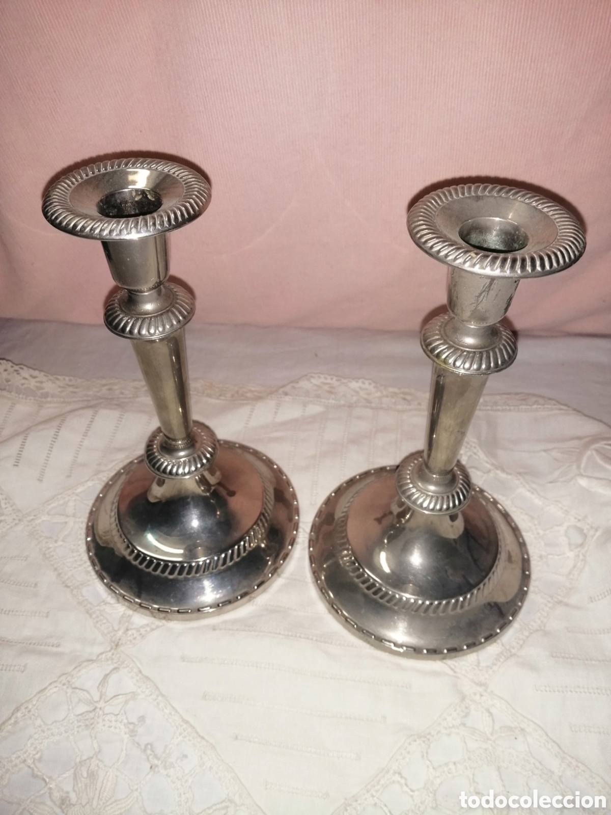 Antig&uuml;edades: Candelabros portavelas. - Foto 1