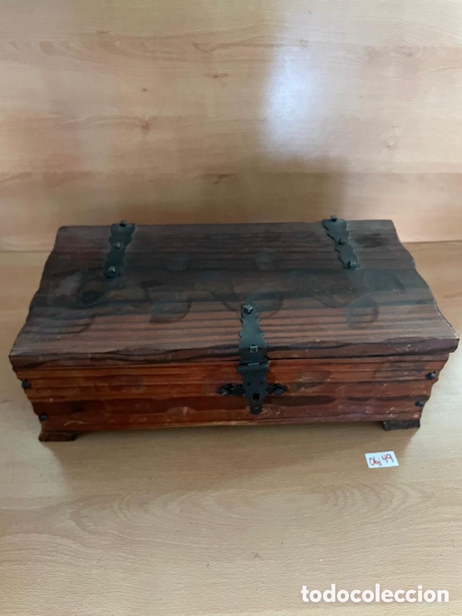 Antig&uuml;edades: Ba&uacute;l de madera antiguo - Foto 1