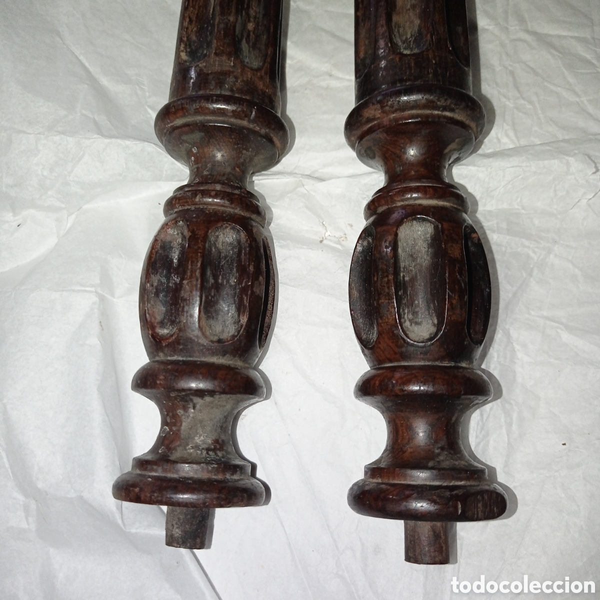 Antig&uuml;edades: DOS COLUMNAS DE MADERA TORNEADA - Foto 2