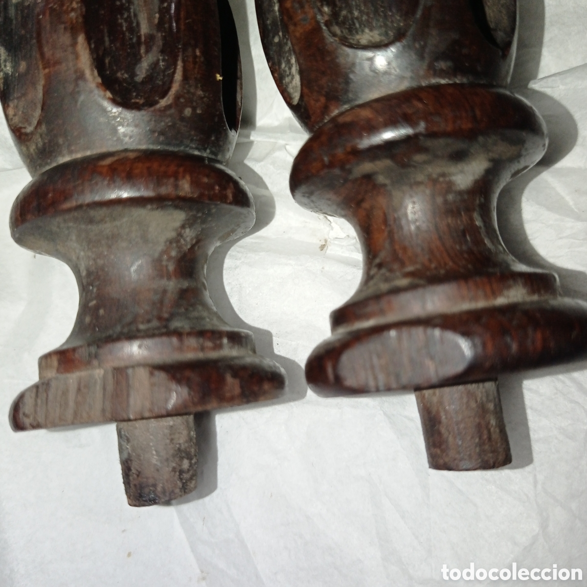 Antig&uuml;edades: DOS COLUMNAS DE MADERA TORNEADA - Foto 3