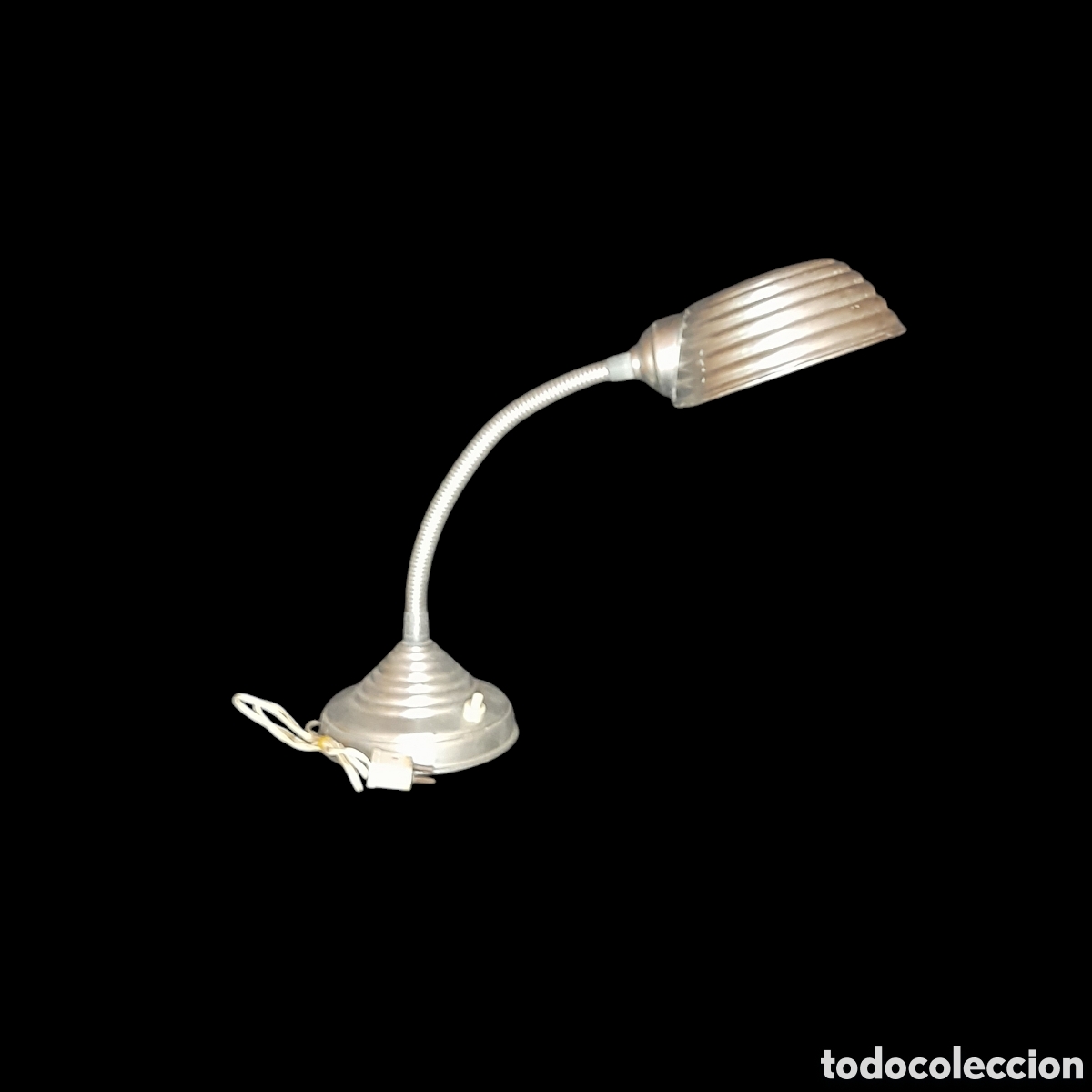 Antig&uuml;edades: Antiguo flexo a&ntilde;os 30 a 40. - Foto 1