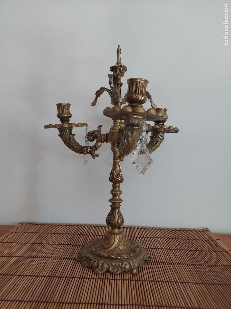 Antig&uuml;edades: Antiguo candelabro barroco de bronce - Foto 1
