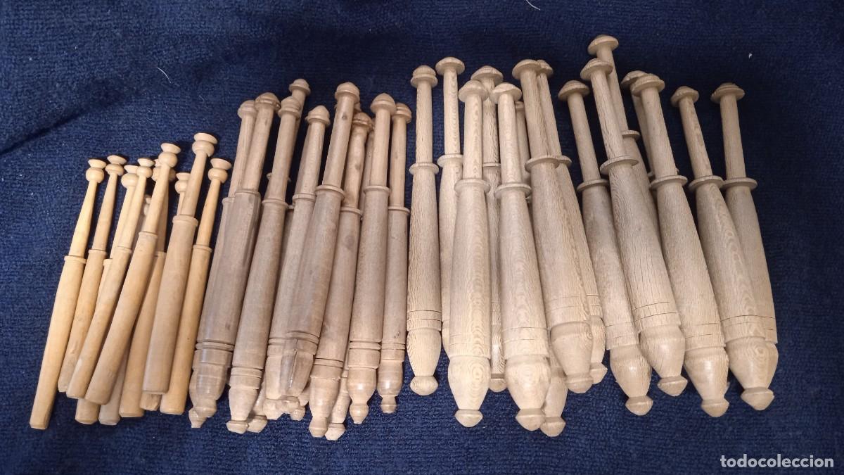 Antig&uuml;edades: Lote de 37 palos de bolillo. - Foto 1
