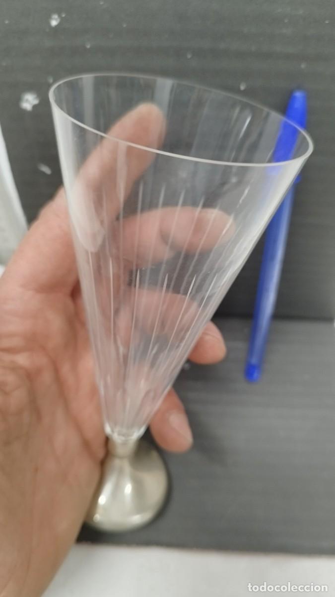 Antig&uuml;edades: Antigua copa de cristal con base de plata contrastada estrella. - Foto 5