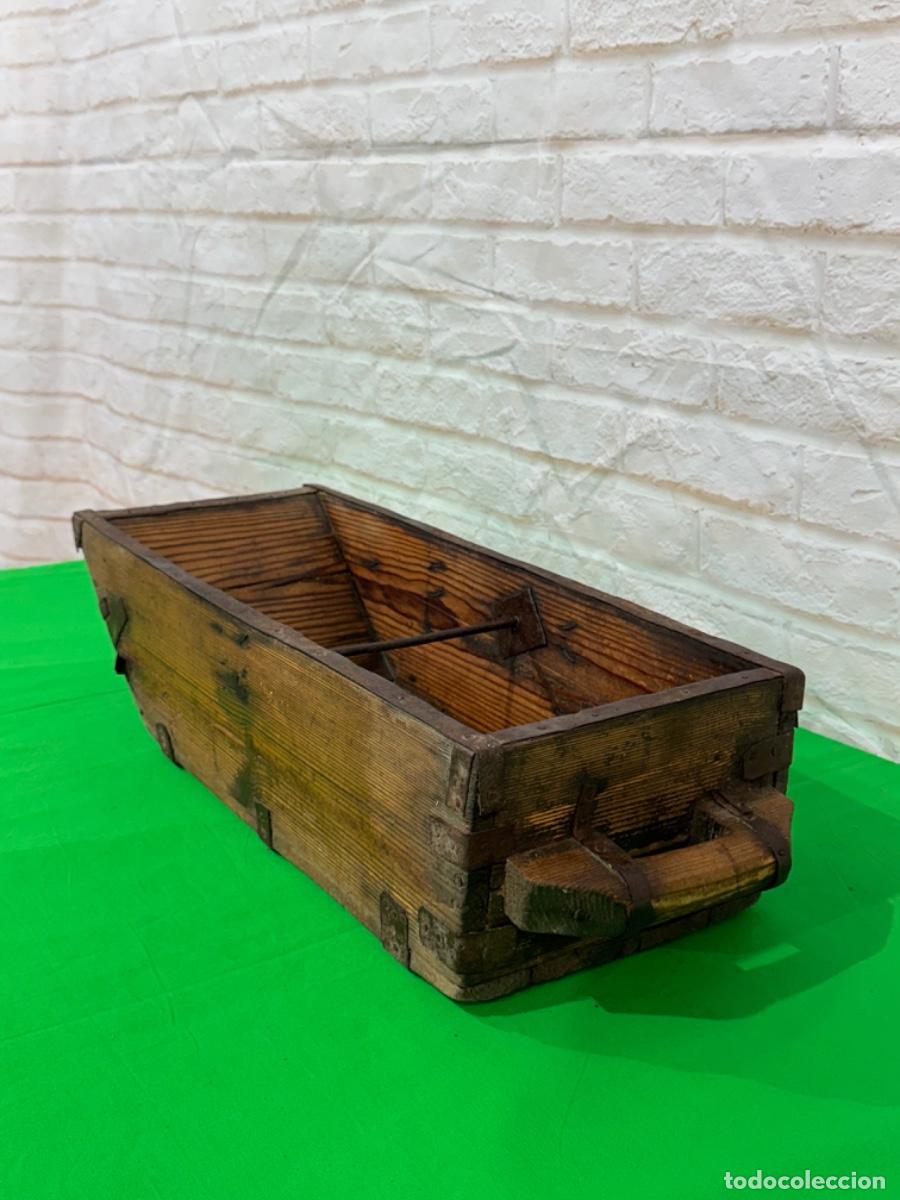 Antig&uuml;edades: ANTIGUA FANEGA DE MADERA - Foto 1