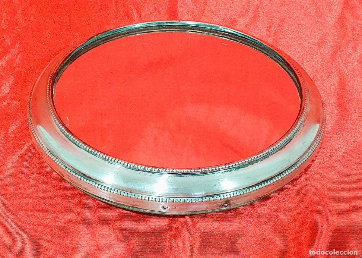 Antig&uuml;edades: Bandeja o base de plata con espejo - Foto 1