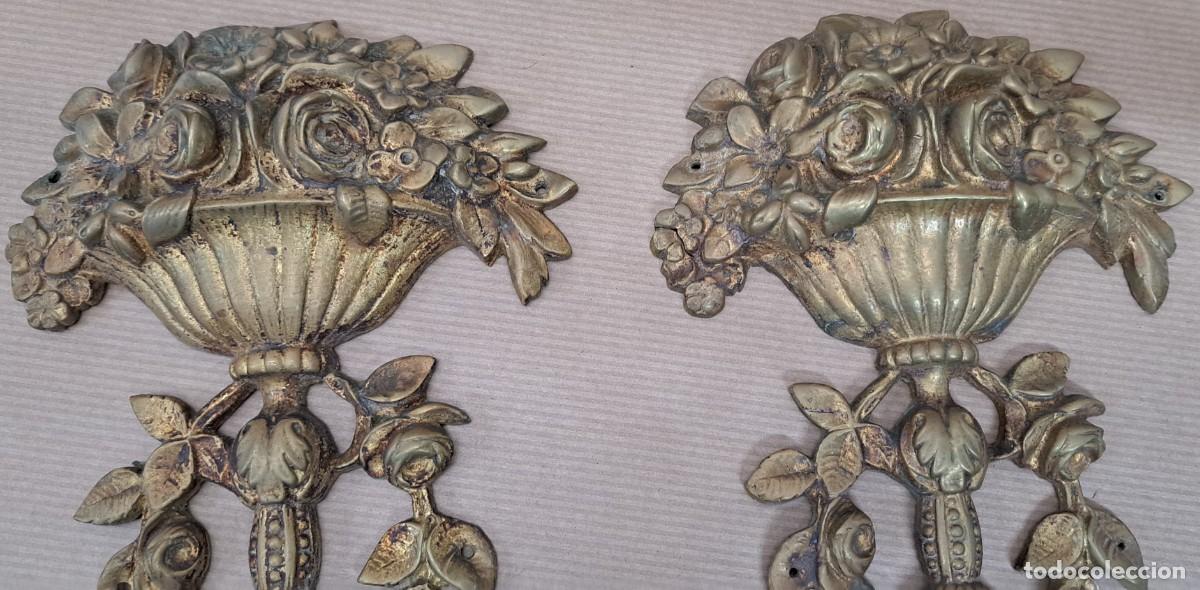 Antig&uuml;edades: 2 adornos de bronce, finales del siglo XIX - Foto 4