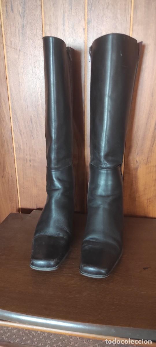 Antig&uuml;edades: BOTAS DE PIEL MARRON NUMERO 36. - Foto 1