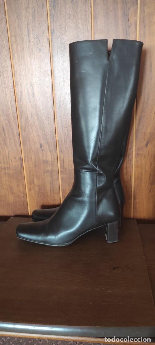 Antig&uuml;edades: BOTAS DE PIEL MARRON NUMERO 36. - Foto 2