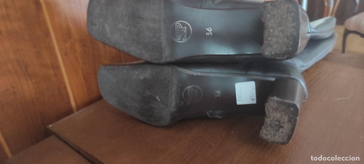 Antig&uuml;edades: BOTAS DE PIEL MARRON NUMERO 36. - Foto 6