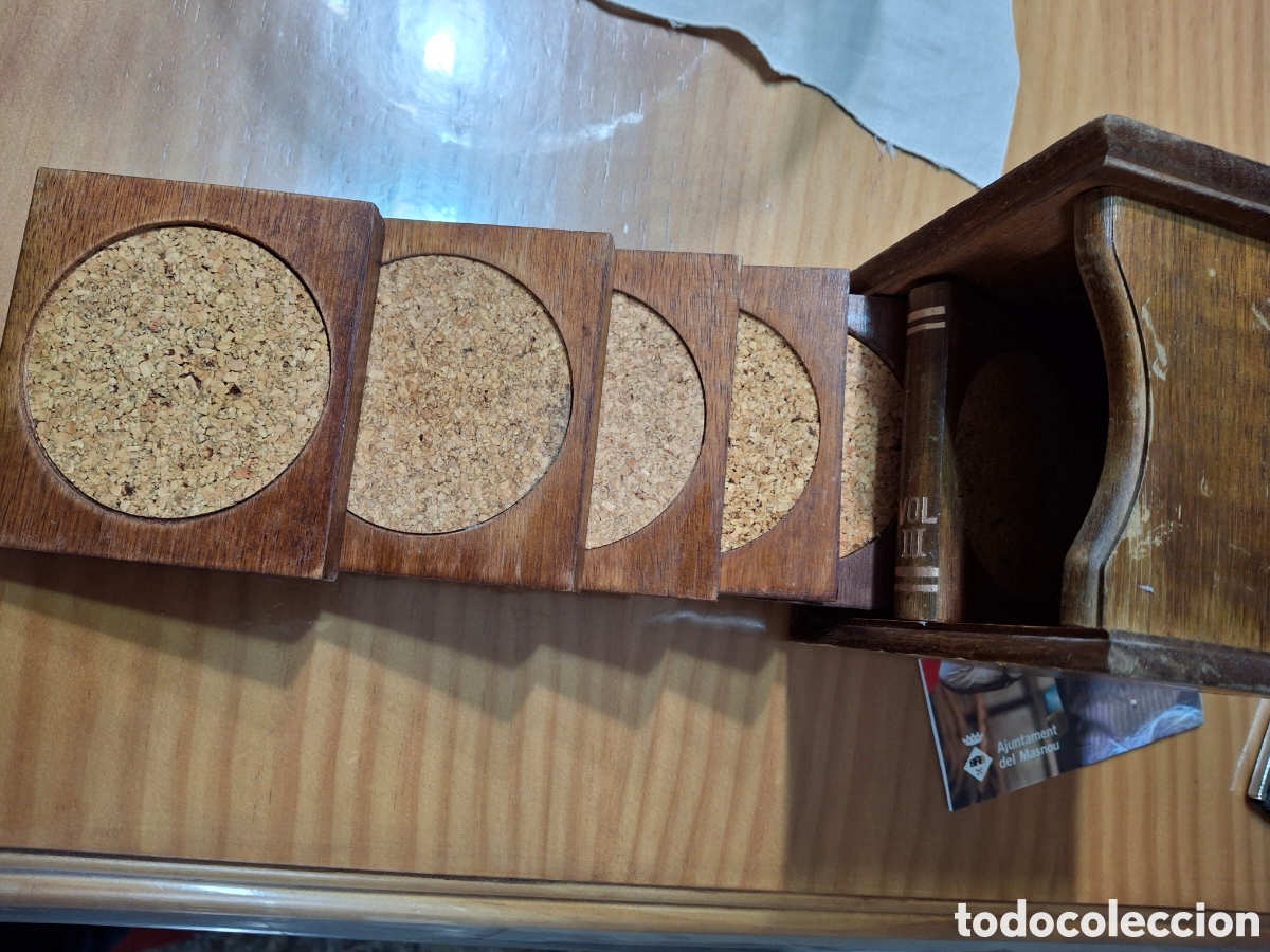 Antig&uuml;edades: 6 Posavasos de madera - Foto 6